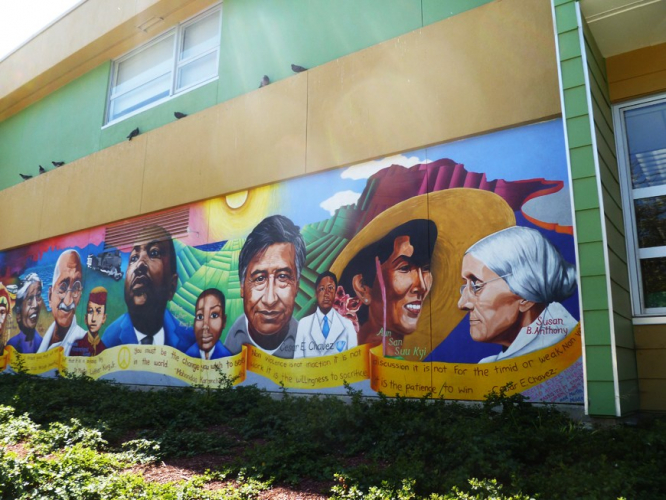 sm_martin-luther-king-middle-school-mural-by-upwa.jpg 