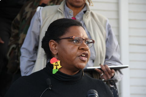 480_moms4housing-pressconf_20191206_04.jpg