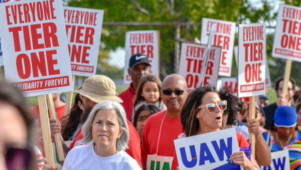 uaw-strike_one_tier-2019-w.jpg 