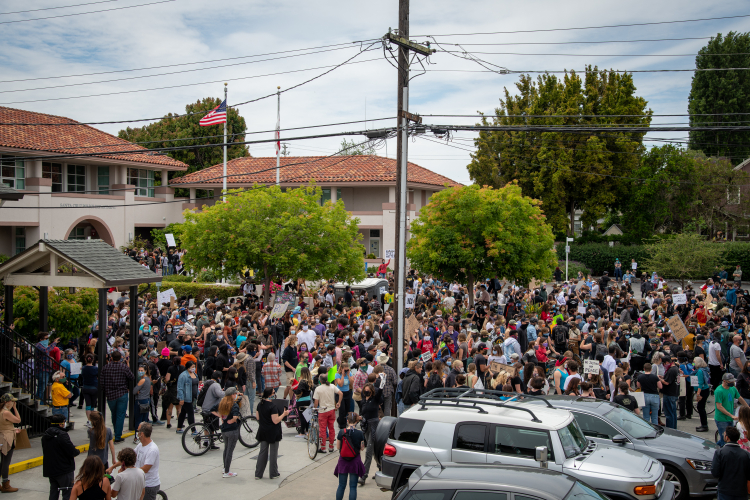 sm_santa_cruz_george_floyd_march_-_35_police_department_center_street.jpg 