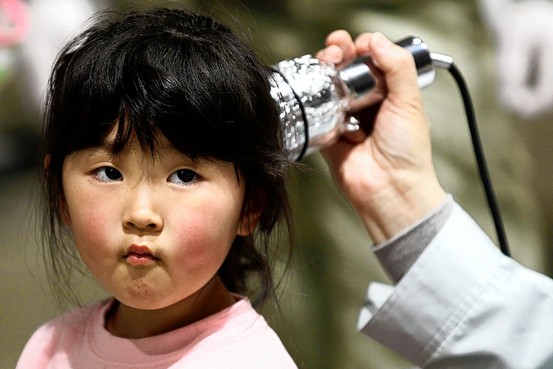 fukushima_child_being_tested.jpg 