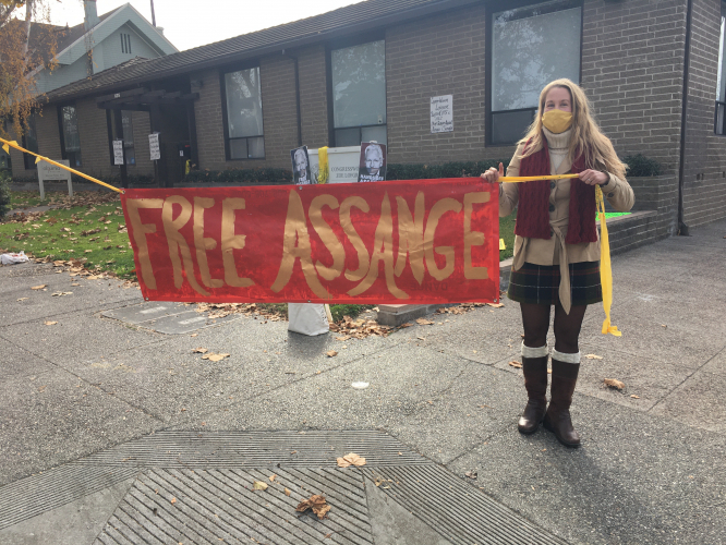 sm_assange_lofgren_banner_12-11-20.jpg 