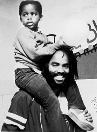 mumia-son.jpg 