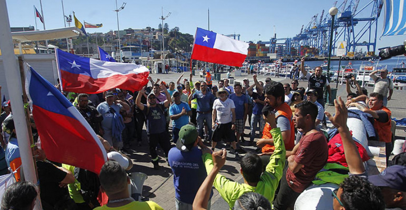 sm_chile-port-strike-in-valparaiso-.jpeg 