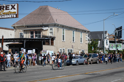 480_mgbl_oakland._volunteers_on_bicycles_provided_traffic_safety.jpg