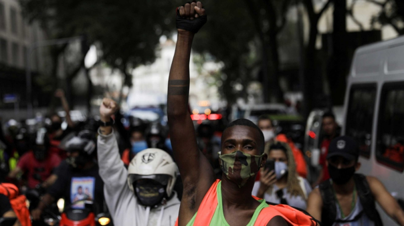 sm_uber_protest_brazii_drivers.jpeg 