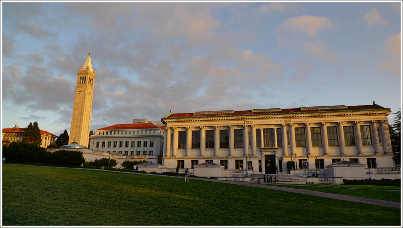 sm_berkeley_library.jpg 