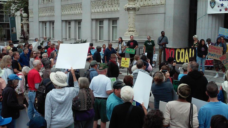 sm_oakland_protest_against_coal.jpg 