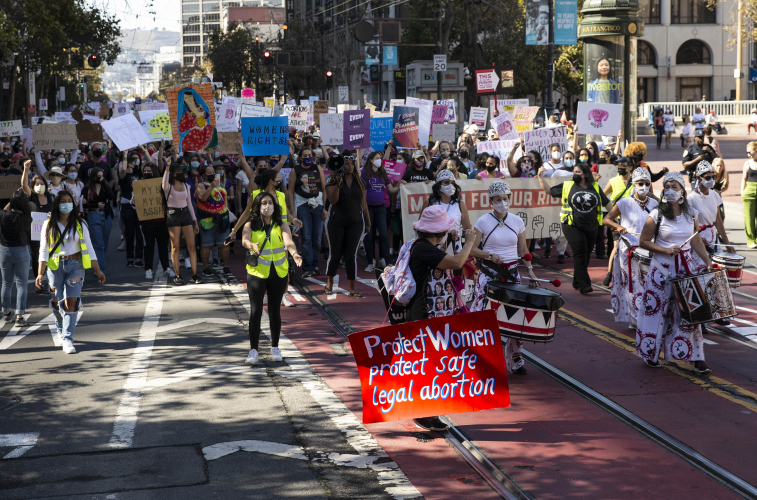 sm_12-women_s_march_sf_2oct_19__terry_scussel_.jpg 