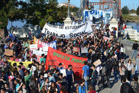 argentina_protestaargentina.width-800.jpg 