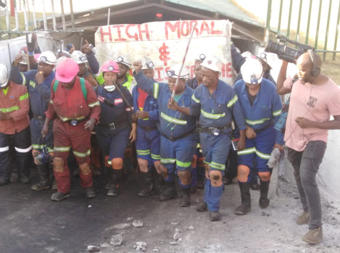 sm_sa_numsa_platinum_miners__strike.width-800.jpg 