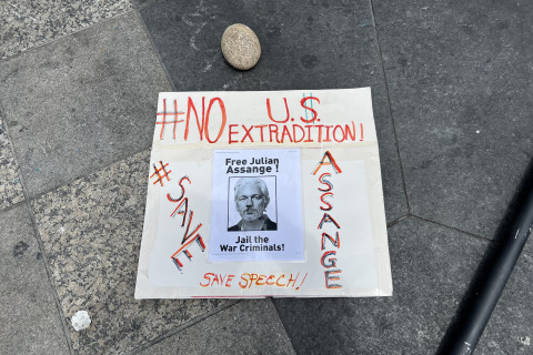 480_assange_no_extradition_7-2-22.jpg 