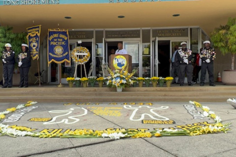ilwu10_2022_bloody_thursday_wreath_7-5-22.jpg