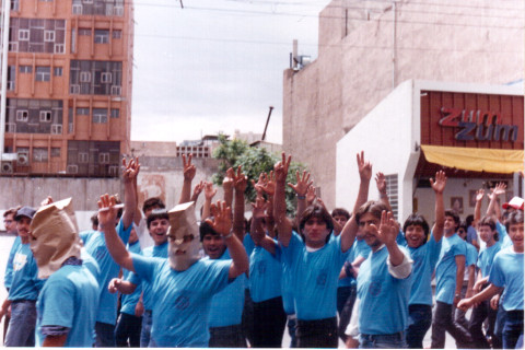 480_mexico_ford_workers_protest.jpg 