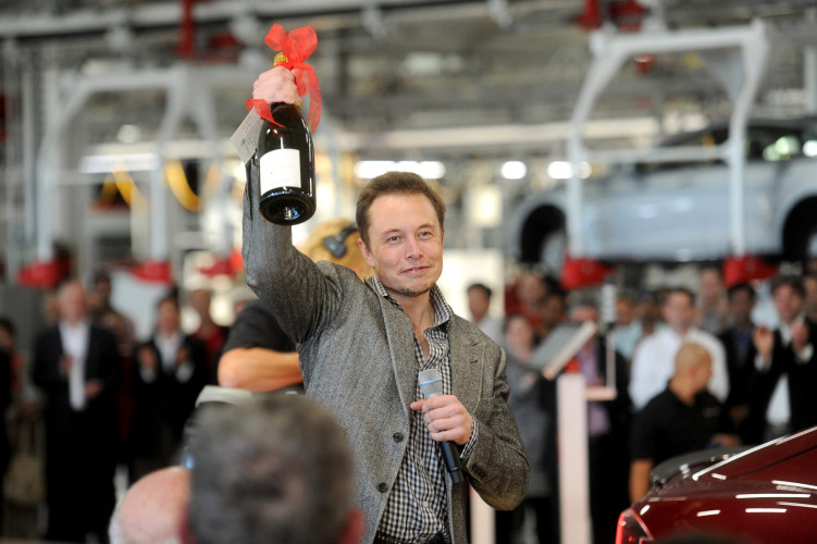 sm_musk_elon_assembly_champaign.jpeg 