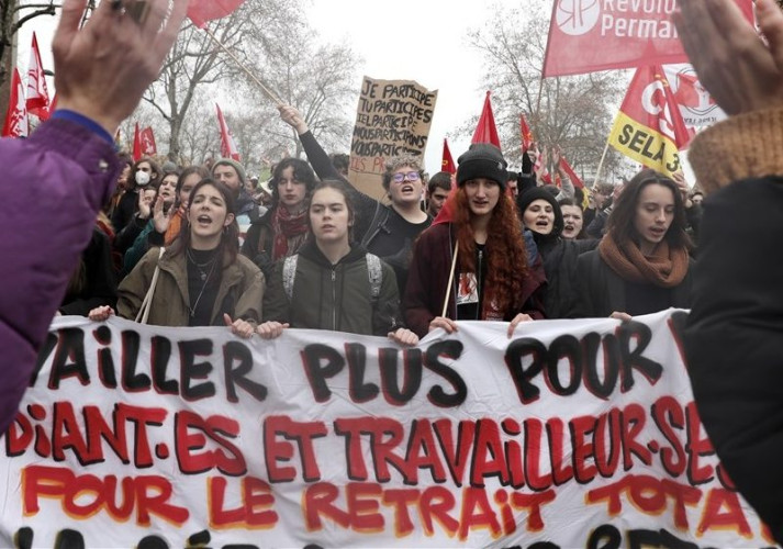 sm_france-strike-pensions-1-800x561.jpg 