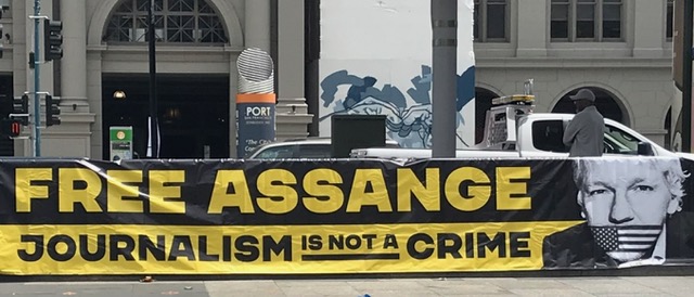 assange_banner.jpeg 