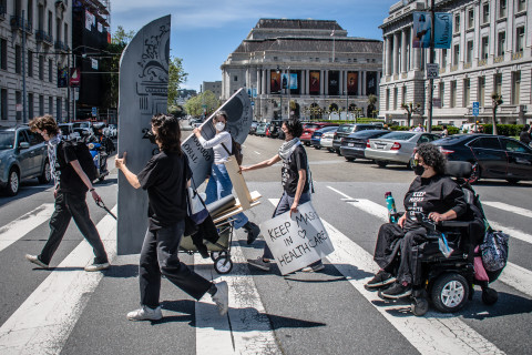 Demonstrators Demand: Keep Masks in Healthcare Settings and Jails in
San Francisco! Pt 2