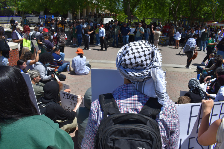 Photo from the sit-in at CSU-Fresno on May 1