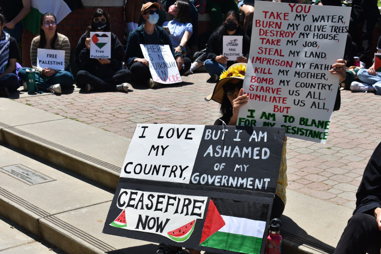 Photo from the sit-in at CSU-Fresno on May 1