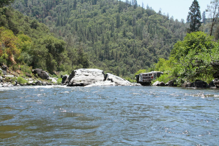 The banner with the rest of the river shown