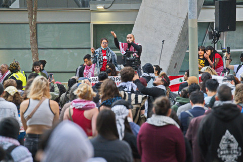 SF Federal Building is Site of quickly called protest   