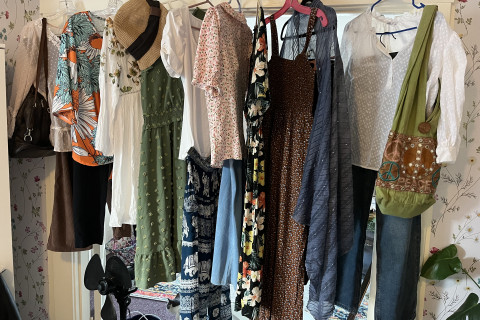 480_yard_sale_outfits.jpg