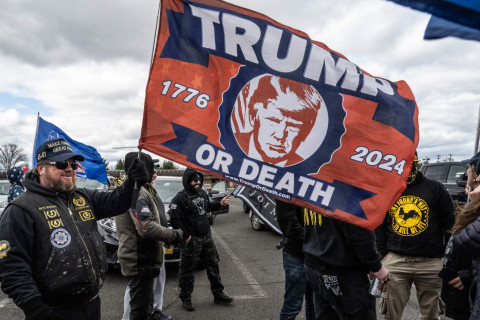 Trump &amp; His Fascist Supporters Continue To Threaten the American Public With Tyranny, Mayhem, and Threats of Violence! 