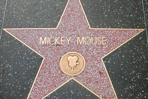 The Hollywood Stars &amp; The Rich Need To Pay Their Fair Share Of Taxes: