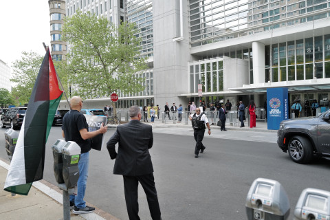 Attendees at the Spring meetings of the WB (World Bank) and IMF (International Monetary Fund) on Tuesday this week while waiting to pass ...