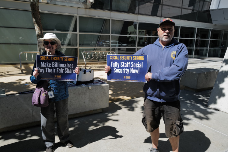 In recognition of the 90th birthday of the Social Security Act, on August 14, workers who administrate benefits that 70 million Americans...