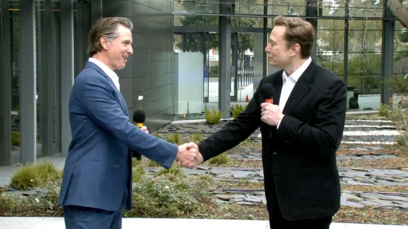 sm_newsom_musk_california-governor-gavin-newsom-with-tesla-ceo-elon-musk.jpg