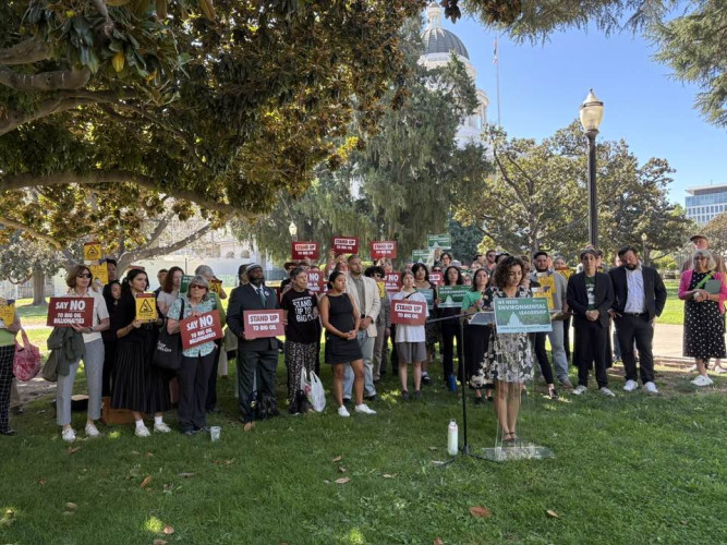 Press Conference Group Shot