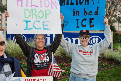 480_5_ice_protest_santa_clara_hilton_hotel.jpg