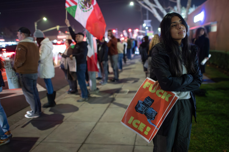 Hundreds attended a candlelight vigil for Renee Good and Alex Pretti in Fresno Sunday, January 25.