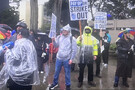 135_ibt_2010_csusf_strikers_in_rain.jpg