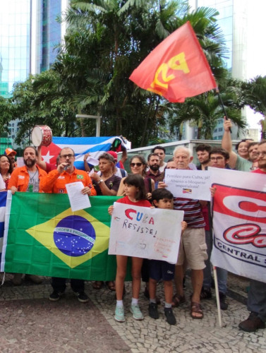 Brazilian Oil Workers Rally To Demand That Lula Break The Oil Blockade