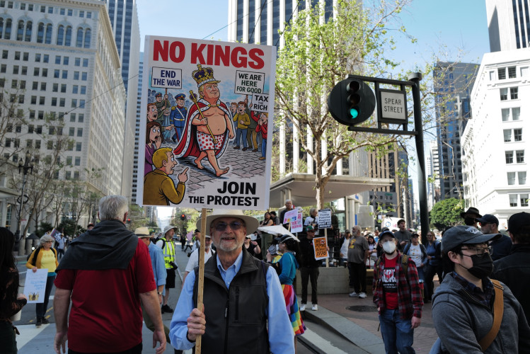 Across the US in over 3,000 protests and in countries around the world, the “No Kings III” protests today brought activists, citizens, an...