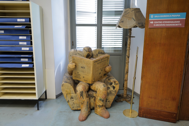 A reader all wrapped up in the news.