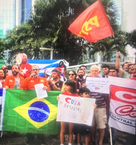 sm_brazil_oil_workers_demand_oil_for_cuba.jpg