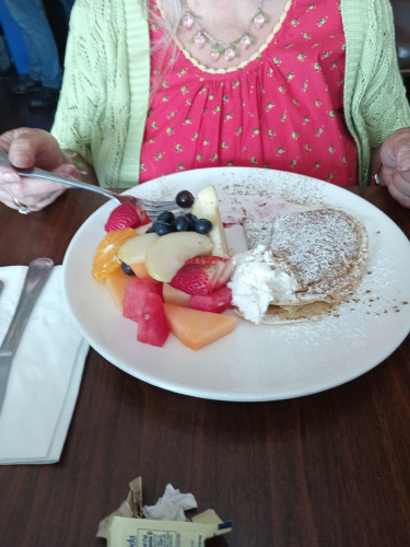 Swedish Pancake with blue berries and apples