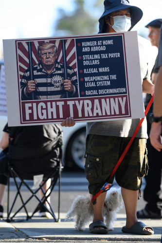 sm_indy_z_fight_tyranny_mark_jpg.jpg