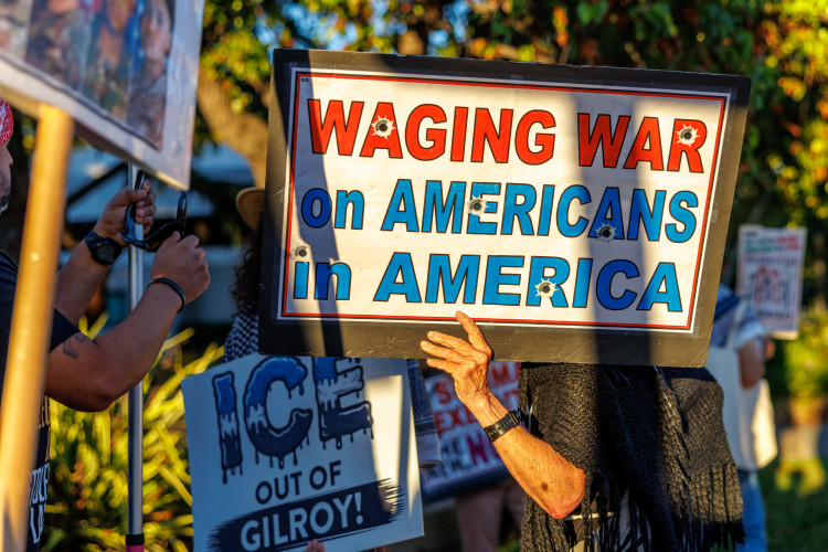 sm_iney_j_bullets_waging_war.jpg