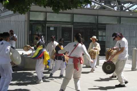 480_gong1.jpg
