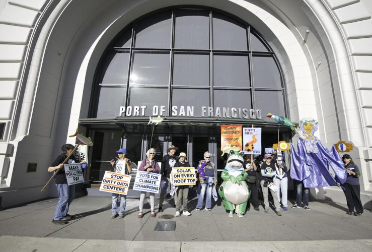 Climate crisis message delivered to crowds at the Ferry Building