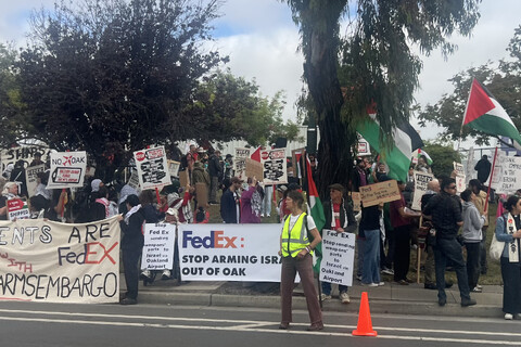 480_fedex_oakland_banners_from_street_10-9-26.jpg