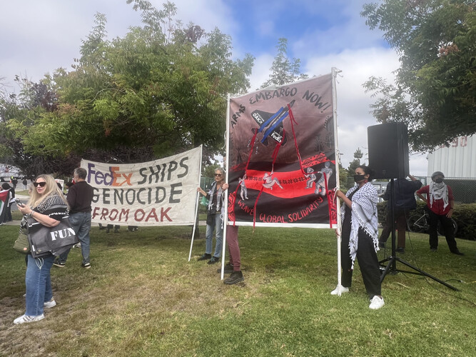 sm_fedex_oakland_art_banner.jpg