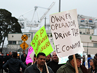 Truckers Shut Down Port of Oakland