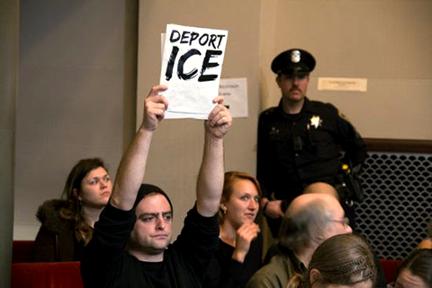 Oakland Deports ICE